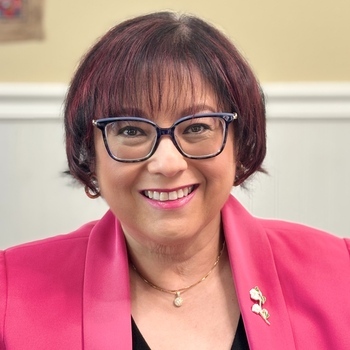 Avatar of Roxanne Palmer