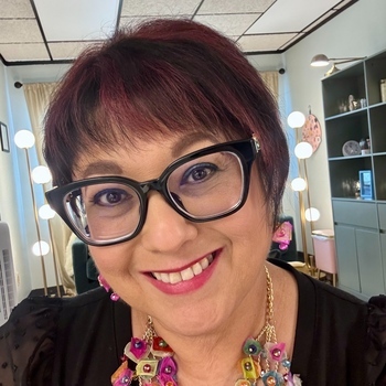 Avatar of Roxanne Palmer