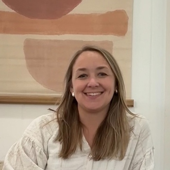 Avatar of Carrie Berlepsch