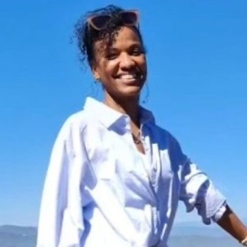 Avatar of Mercedes Santos-Bell