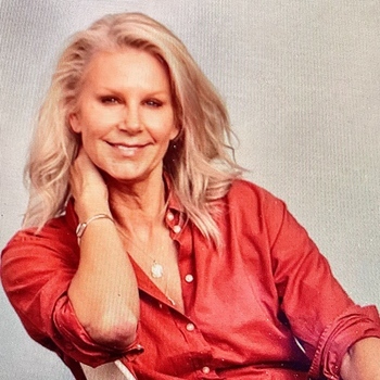 Avatar of Christina Affholder