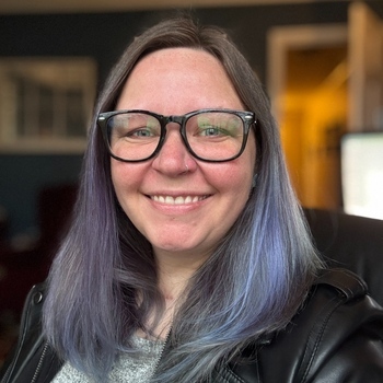 Avatar of Elizabeth Reaves