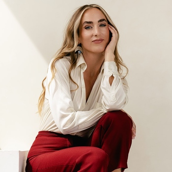 Avatar of Sarah Henderson