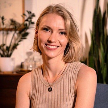 Avatar of Corinne Sudduth