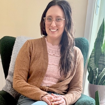 Avatar of Lindsay Arnold