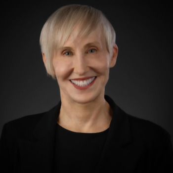 Avatar of Lisa Mason