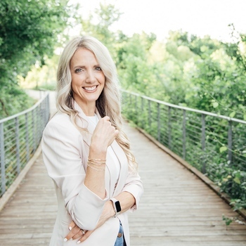 Avatar of Amy Chariton
