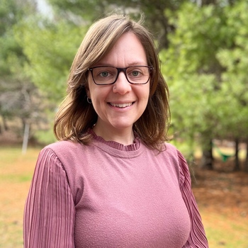 Avatar of Mary Dominguez