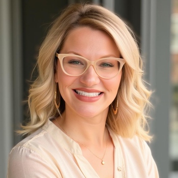 Avatar of Courtney Davis