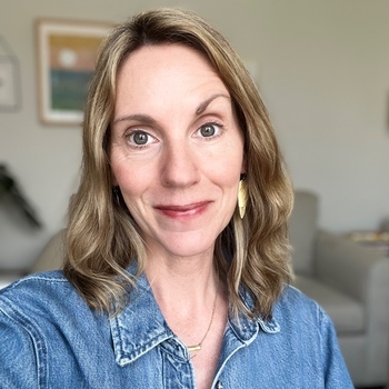 Avatar of Hayley Oggel