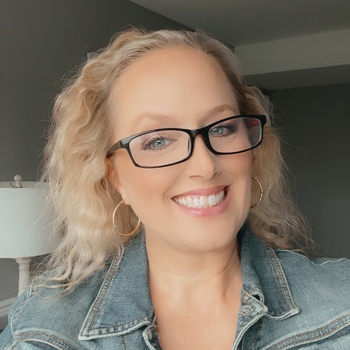 Avatar of Carrie Tucker