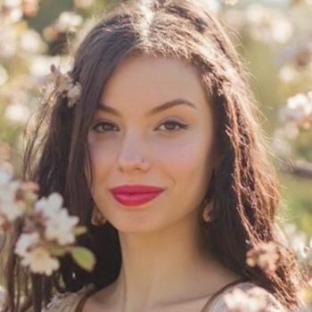 Avatar of Amaya Mensinger