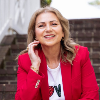 Avatar of Andrea Lomboy