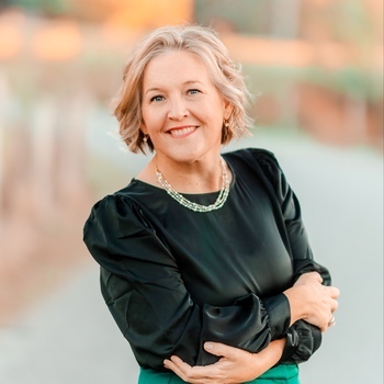 Avatar of Dr. Lindsey Oliver