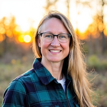 Avatar of Julie Sage-Lauck