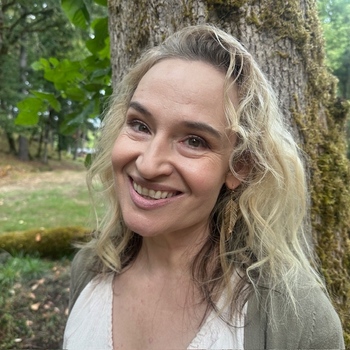 Avatar of Kyra Kelly