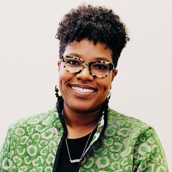 Avatar of Angelika Lewis