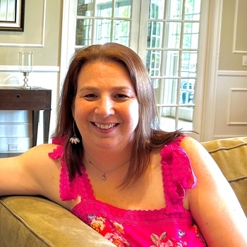 Avatar of Leeanne Casper