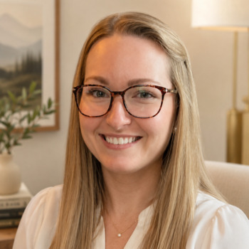 Avatar of Elizabeth Johnstone