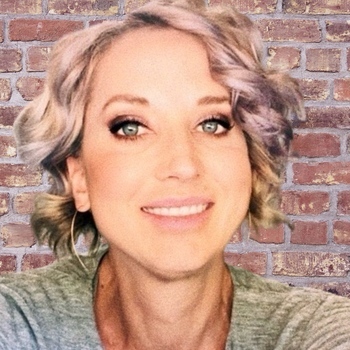 Avatar of Kimberly Harker