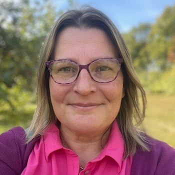 Avatar of Nora Klara Ilniczky, Ph.D.