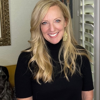 Avatar of Marlo Mullins