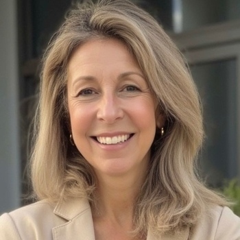 Avatar of Elizabeth White