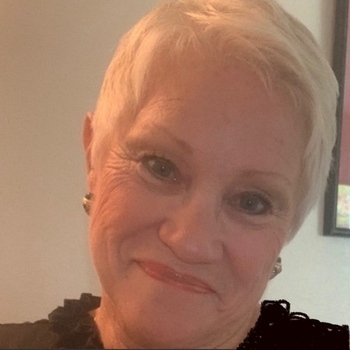 Avatar of Dr. Michaela Hammer