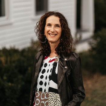 Avatar of Naomi Rather