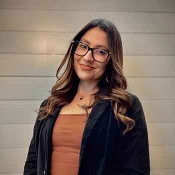 Avatar of Gloria Lares