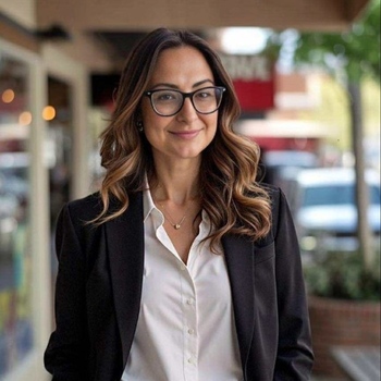 Avatar of Rae Vallejos