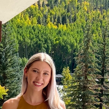 Avatar of Claudia Johnson