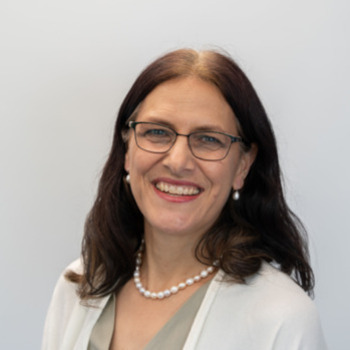 Avatar of Dr. Julia Klausli