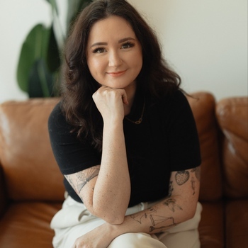 Avatar of Elizabeth Finneren