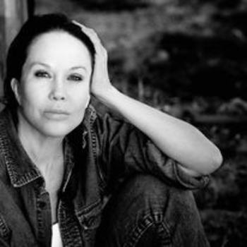 Avatar of Elizabeth DeVries