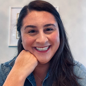 Avatar of Lois Calamusa