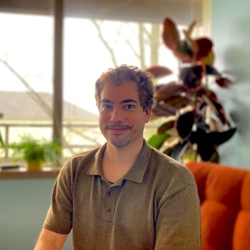 Avatar of James Oxford