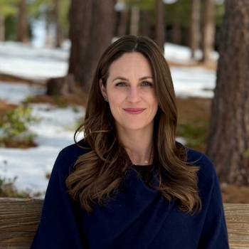 Avatar of Mona Sterling