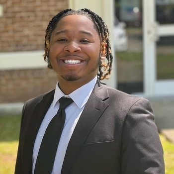 Avatar of Shavez Pinestraw