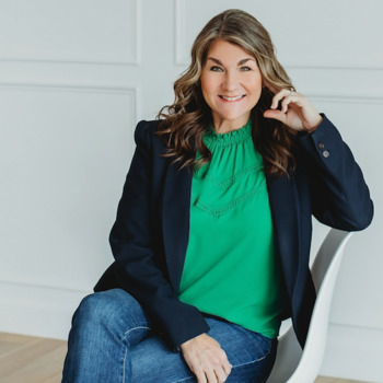 Avatar of Amy Moffeit