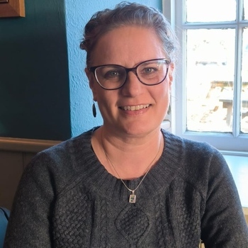 Avatar of Elizabeth Malone