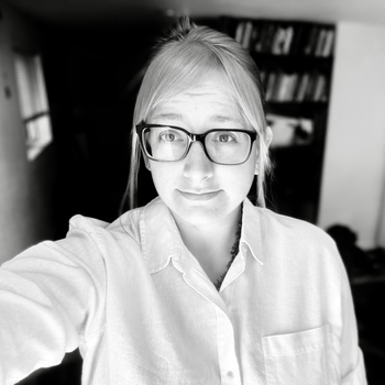 Avatar of Robyn Stail