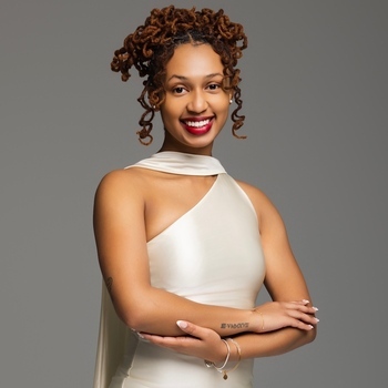 Avatar of Asya Little