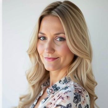 Avatar of Carrie-Anne Keane