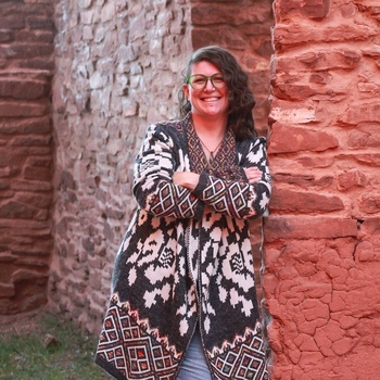 Avatar of Holly Kidwell