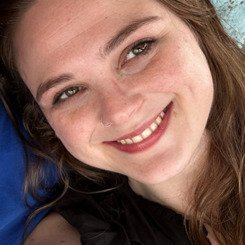 Avatar of Elizabeth Paul, LCSW