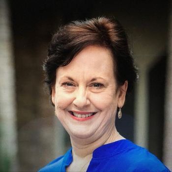 Avatar of Lisa Owens