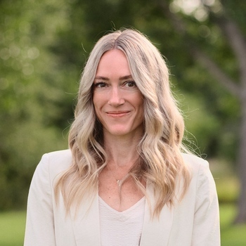 Avatar of Melissa Root