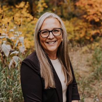 Avatar of Julie Kearns Rose