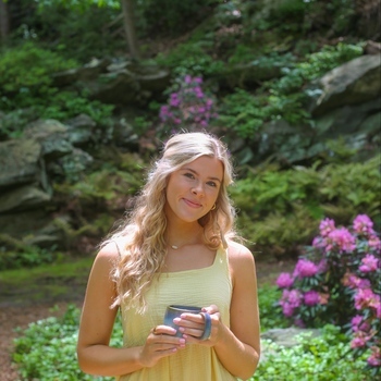 Avatar of Rebecca Lindenberg